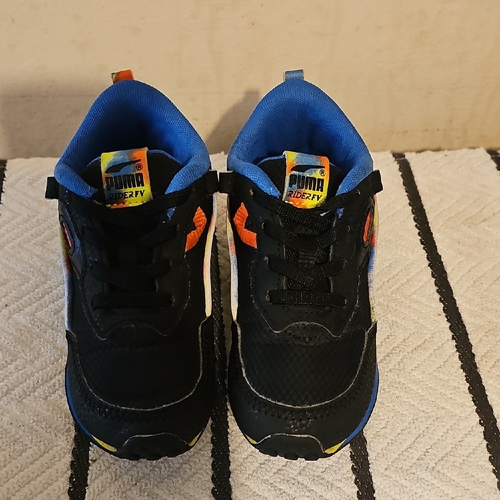 Puma Black and Blue Athletic Sneakers with Suede Upper